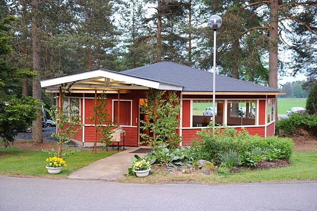 Otsolan Hovi's dance pavilion